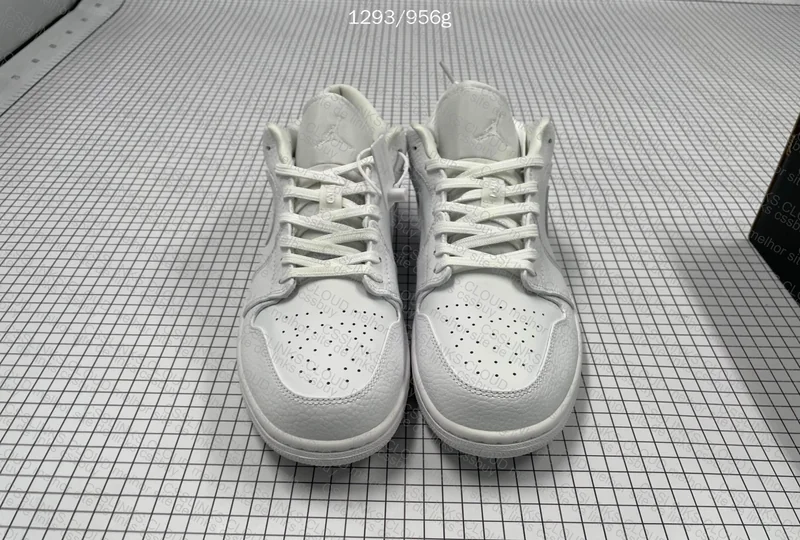 Jordan 1 Triple White GL? 8