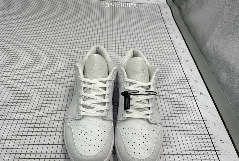 Jordan 1 Tripple White - DT