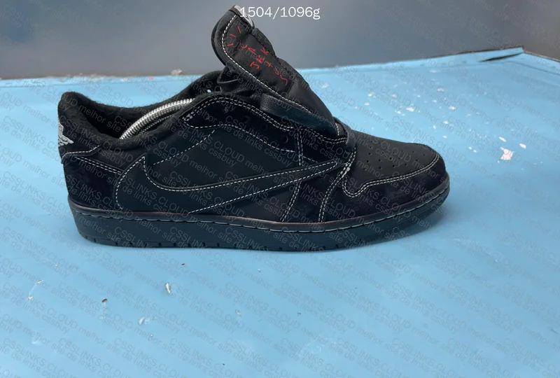 Jordan 1 TS Black Phantom 3