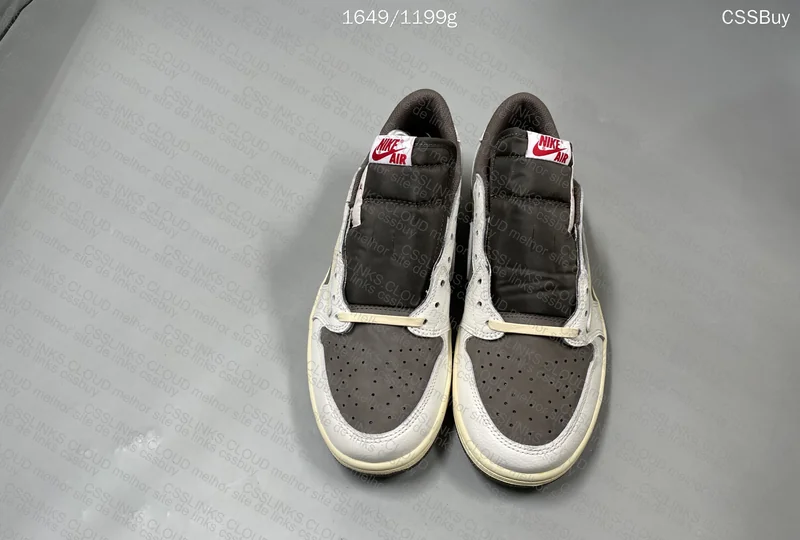 Jordan 1 TS Reverse Mocha