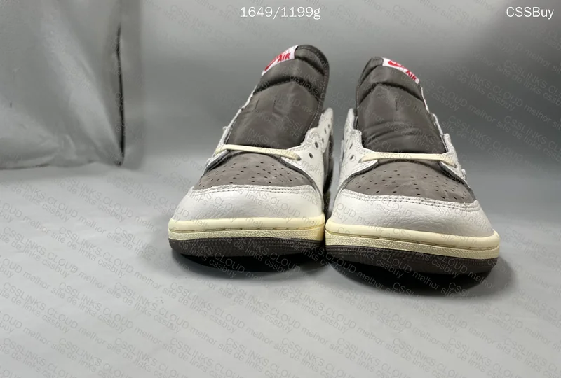 Jordan 1 TS Reverse Mocha 2