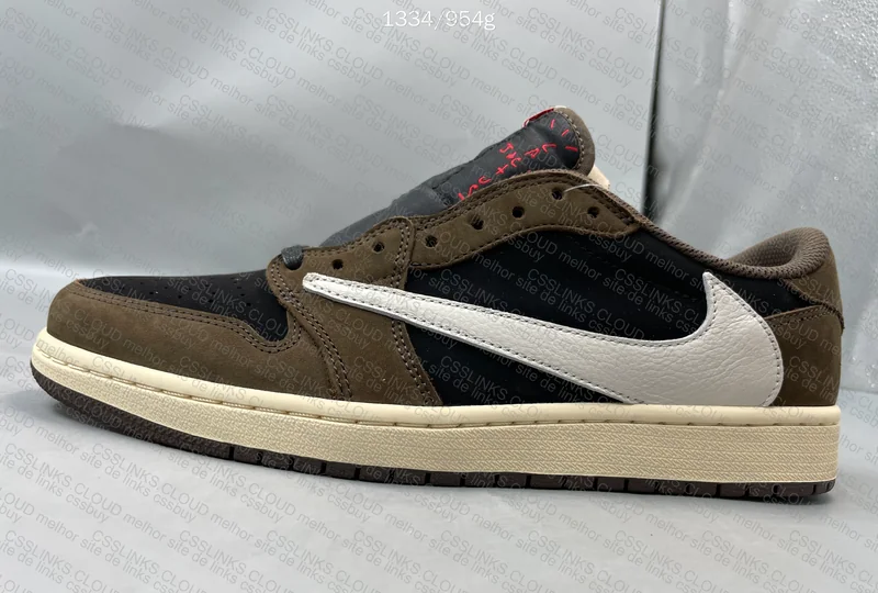 Jordan 1 x Travis Scott Low Mocha 4