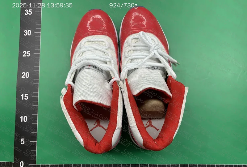 Jordan 11 Cherry