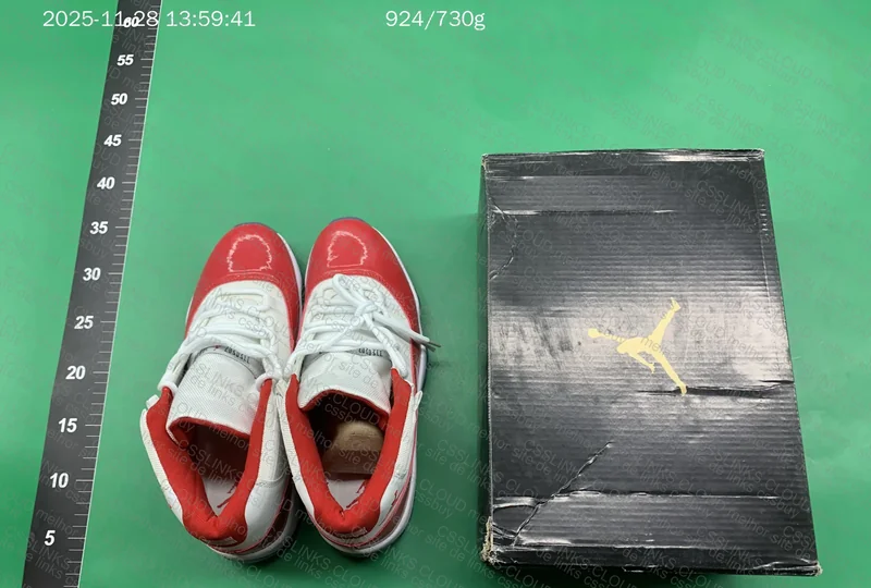 Jordan 11 Cherry 3