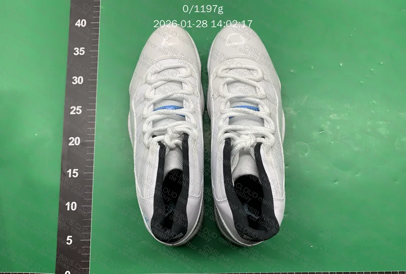 Jordan 11 Legend 2
