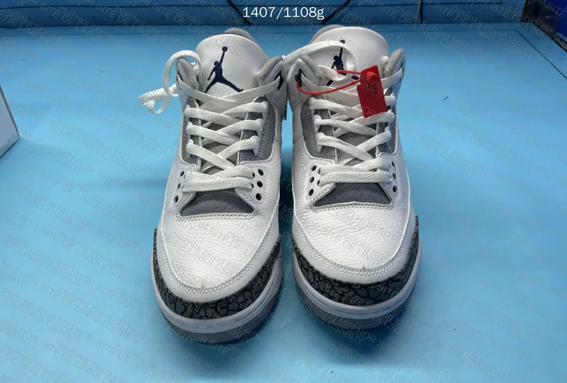 Jordan 3 midnight navy 5