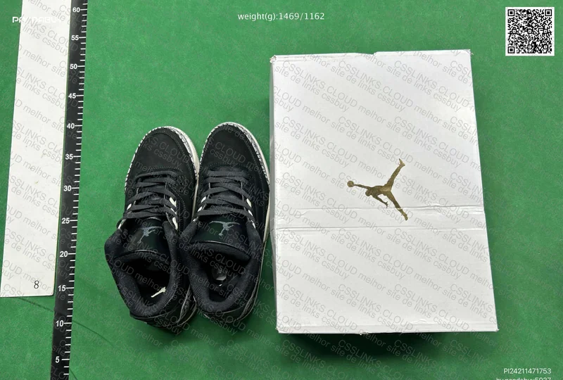 Jordan 3 Off noir 4