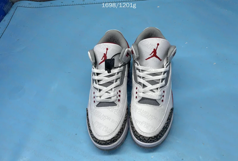 Jordan 3 (sale)