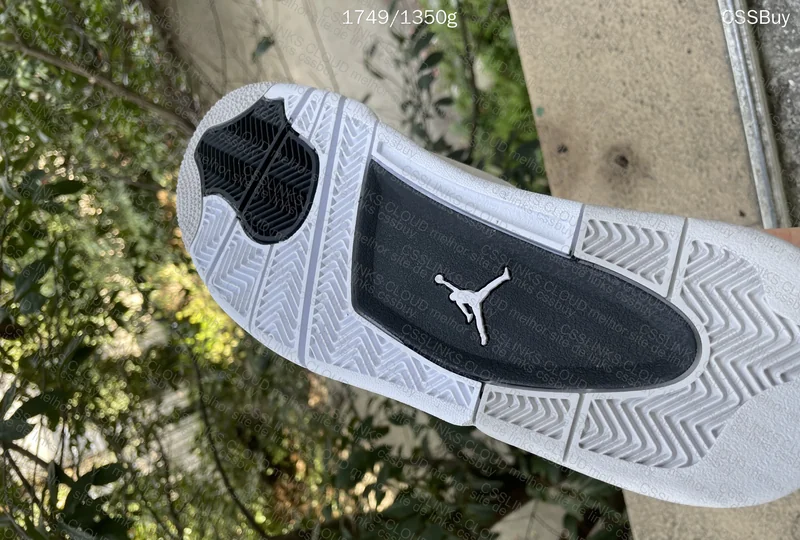 Jordan 4 Sunlight 6