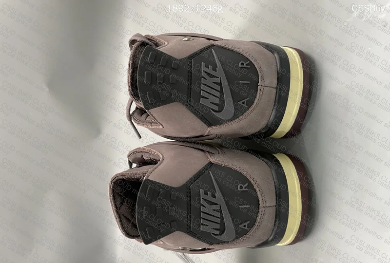 Jordan 4 “A Ma Maniere” 4