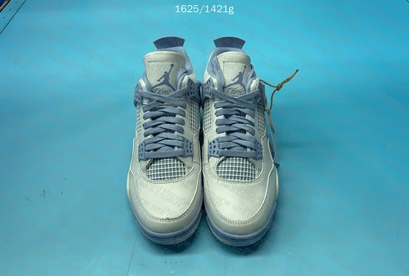 Jordan 4 | Alumine | Forget Me Not