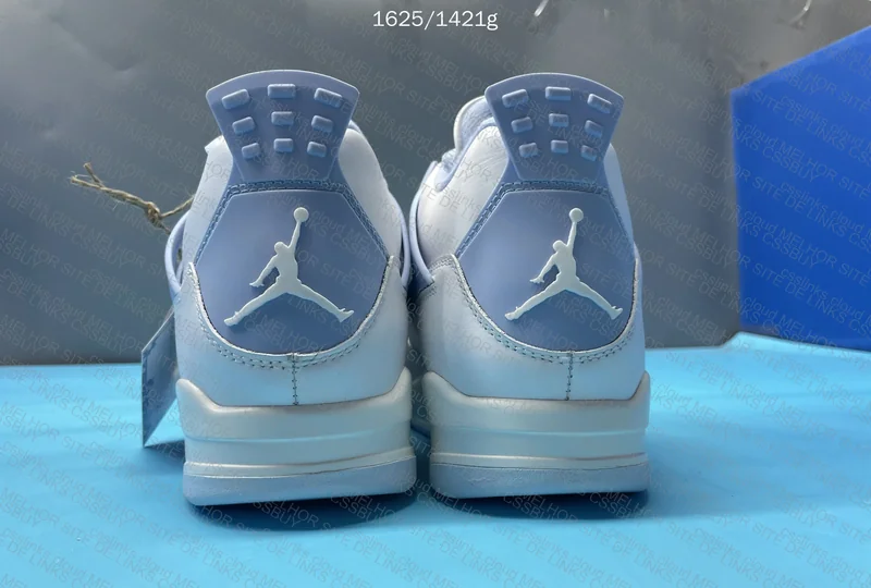 Jordan 4 | Alumine | Forget Me Not 3