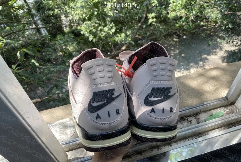 Jordan 4 AMM While You Were Sleeping 10