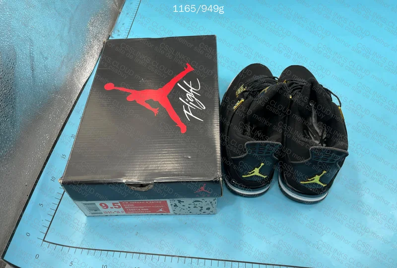 Jordan 4 (Black and Gold) 6