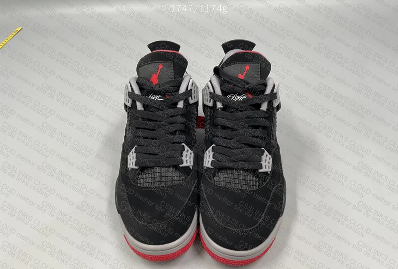 Jordan 4 Bred