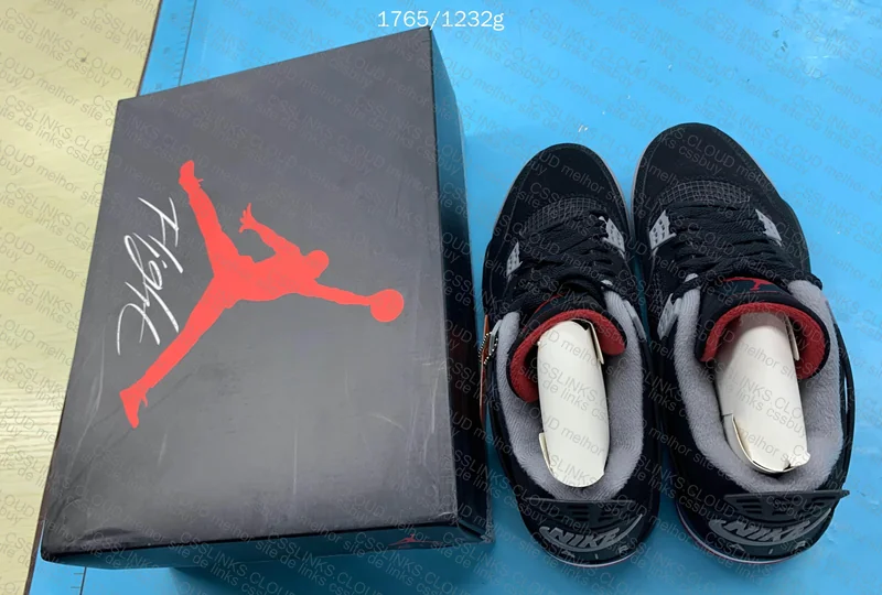Jordan 4 Bred 10