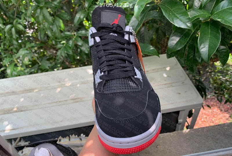 Jordan 4 Bred 9