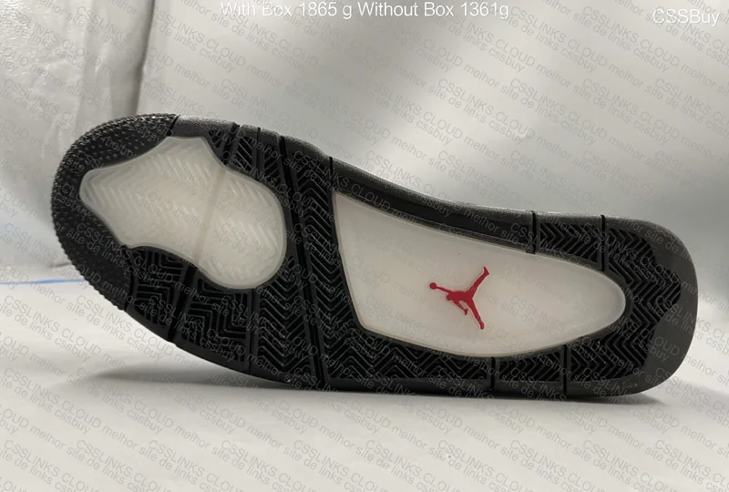 Jordan 4 Travis Scott 7