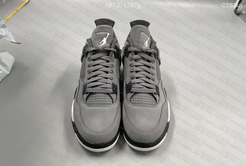 JORDAN 4 GIANT ALMOST FREE 3