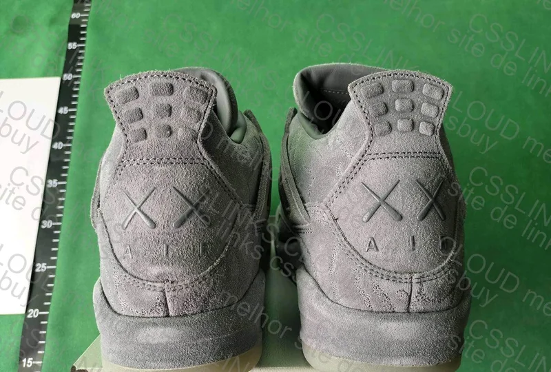Jordan 4 Kaws 6