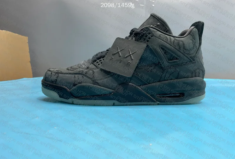 JORDAN 4 KAWS GX 5
