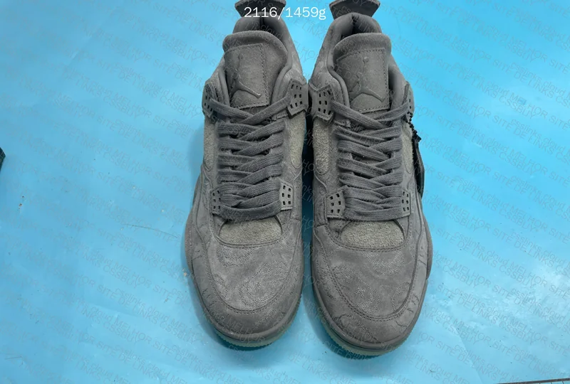 JORDAN 4 KAWS OG 2