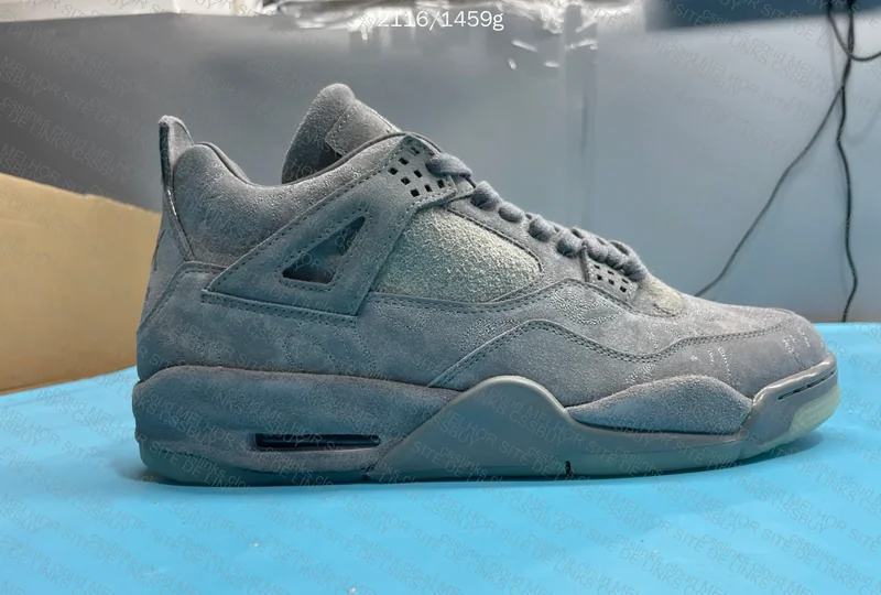 JORDAN 4 KAWS OG 4