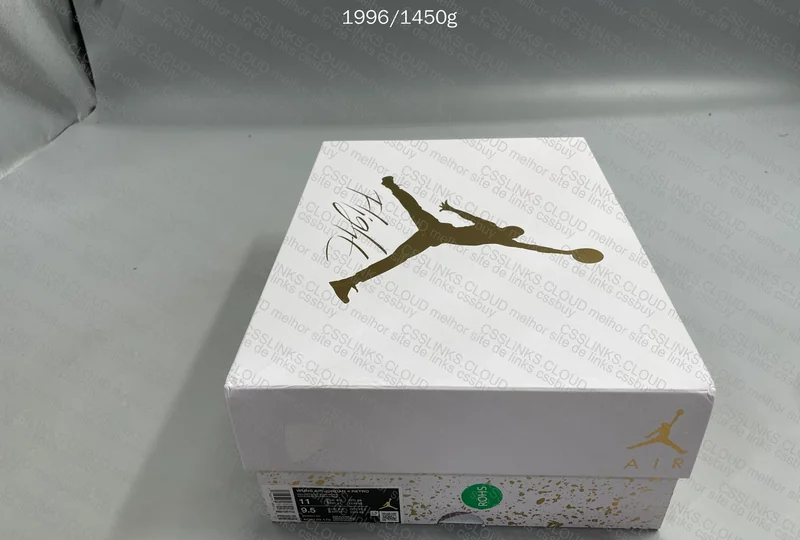 Jordan 4 metalic gold GX (Sale jmdy)
