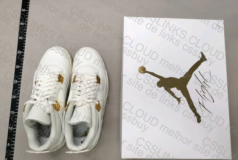Jordan 4 Mettalic Gold 5