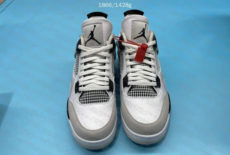Jordan 4 Militare Black (LJR) 2