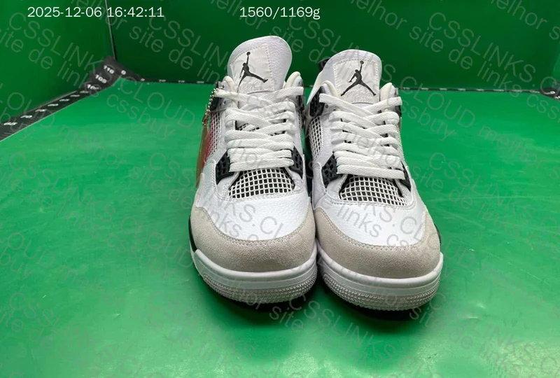Jordan 4 Military 3