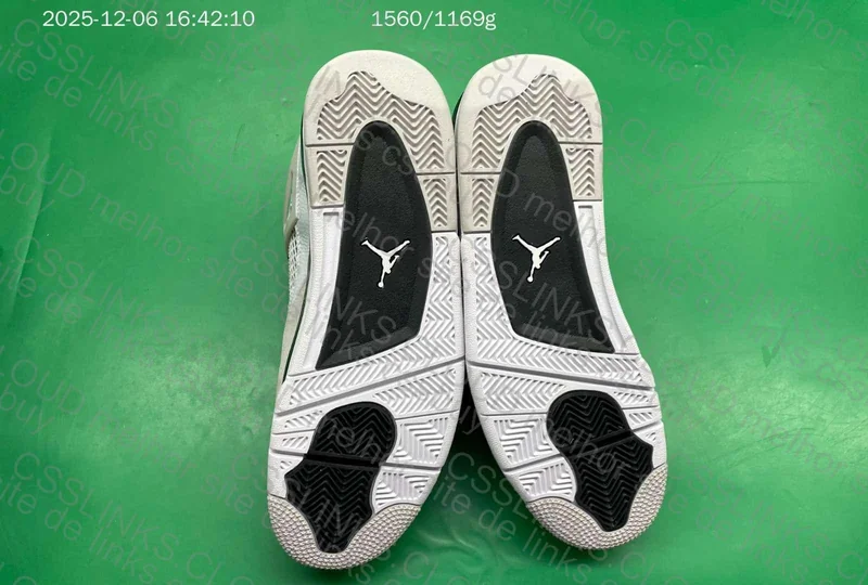 Jordan 4 Military 4