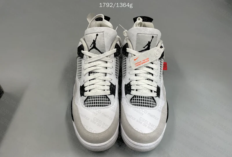 Jordan 4 Military Black 4