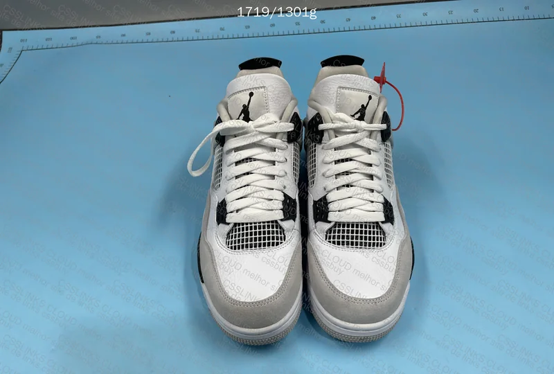 Jordan 4 Military Black 4
