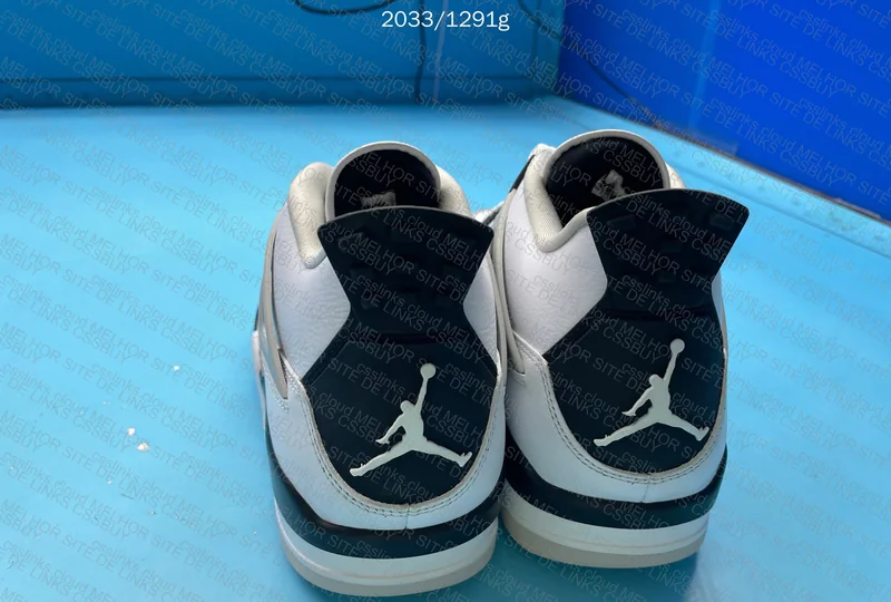 Jordan 4 Military Black 2