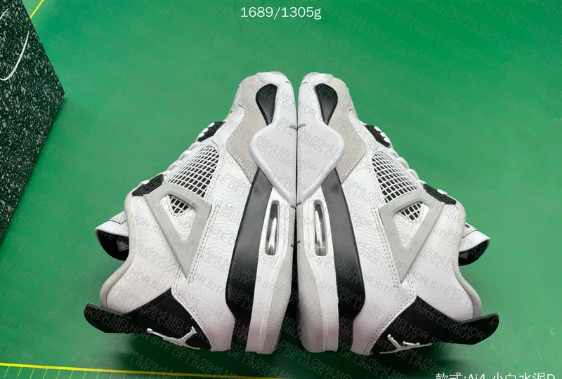 Jordan 4 Military Black (Batch GX) 9