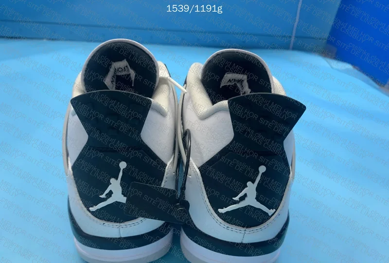 Jordan 4 Military Black (GX) 3