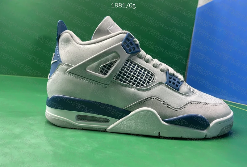 Jordan 4 Military Blue (OG) 3