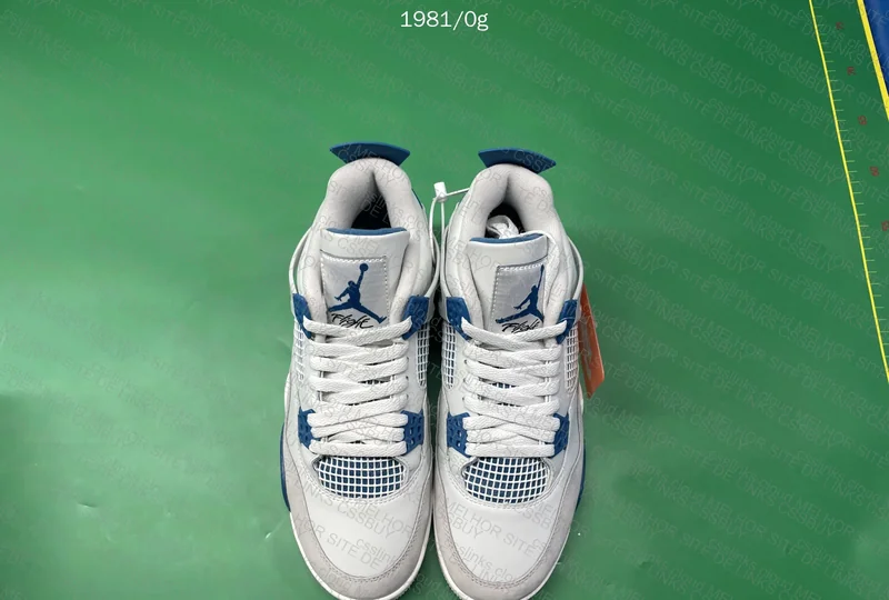Jordan 4 Military Blue (OG) 7