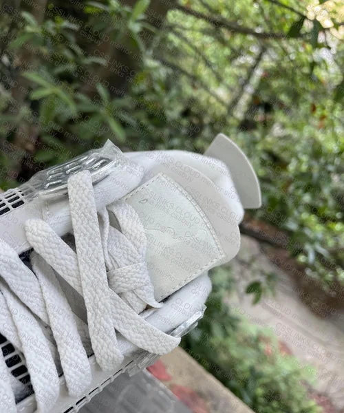 Jordan 4 moments frozen 🥶❄ 4