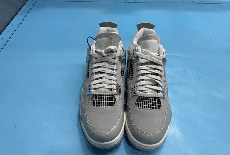 Jordan 4 moments frozen 🥶❄ 6