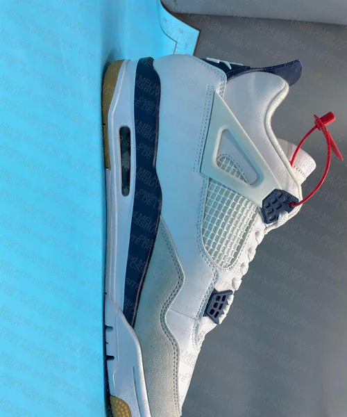Jordan 4 Navy 10