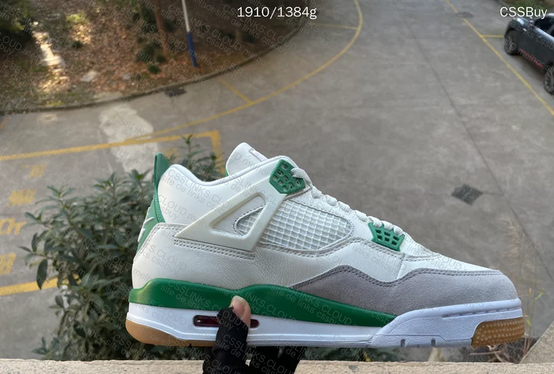 Jordan 4 Pine Green 3