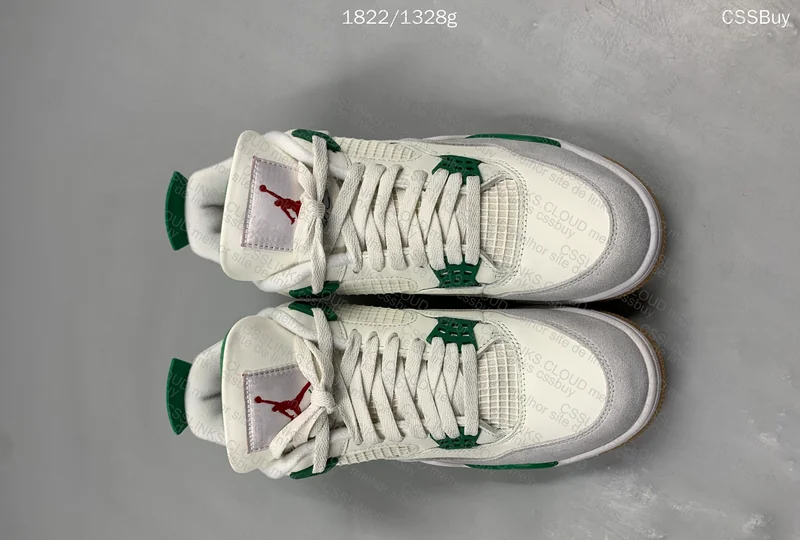 JORDAN 4 PINE GREEN 2
