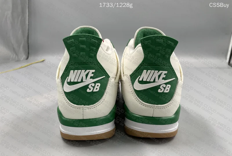 JORDAN 4 Pine Green 2