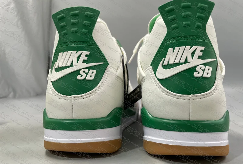 Jordan 4 Pine Green 2