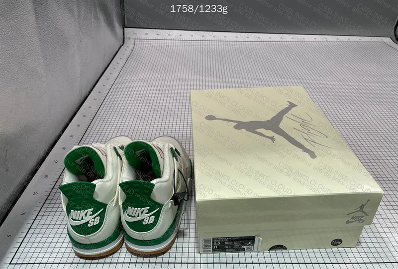 Jordan 4 Pine Green
