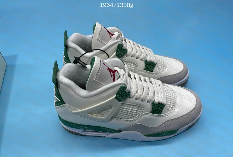 Jordan 4 PINE GREEN 3