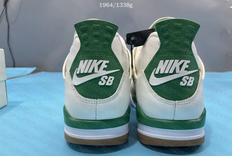 Jordan 4 PINE GREEN 5