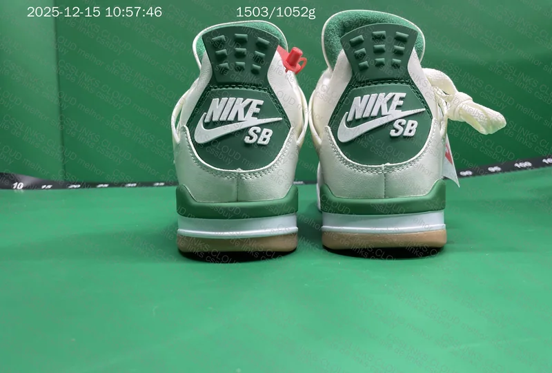 Jordan 4 Pine Green 2